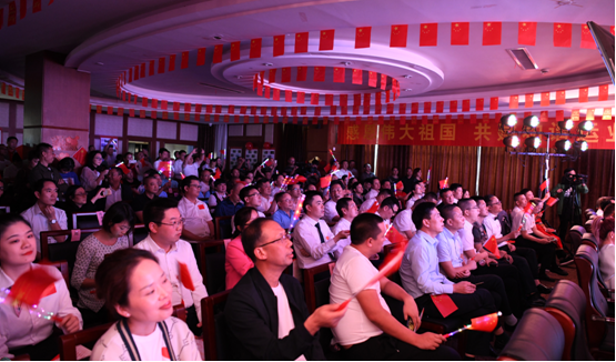 300余一定发运业人同唱红歌  配合庆祝新中国70华诞